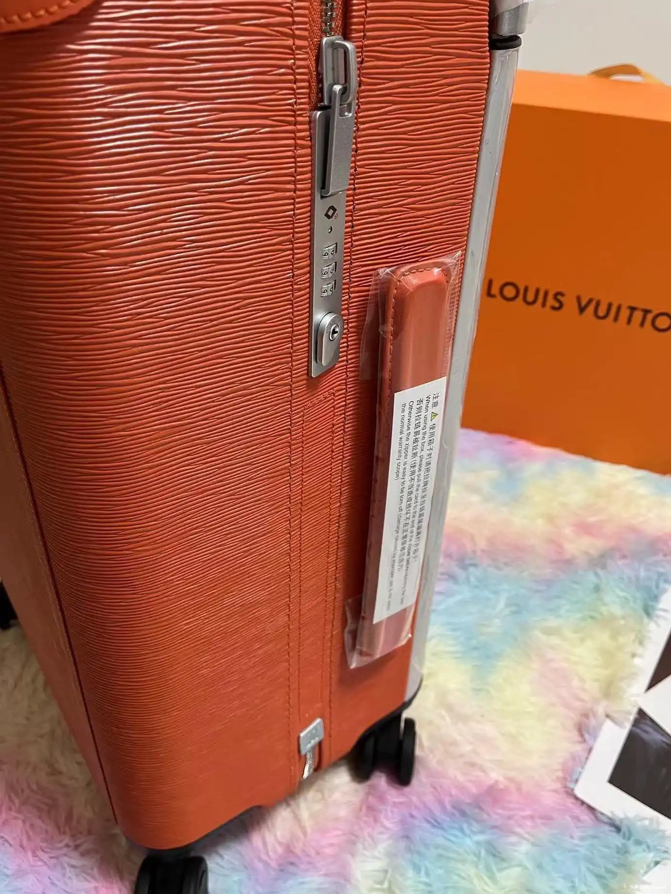 HORIZON 37L CABIN SUITCASE 55 ORANGE CUSTOM 0501